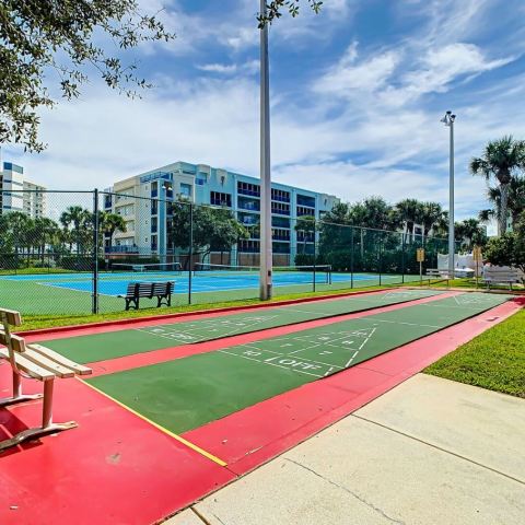 OW-Rec-1-Tennis-Courts-Shuffle-Board